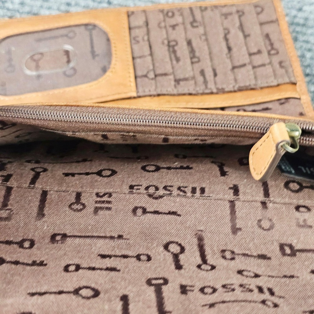 Fossil Wallet Womens One Size Brown Leather Wristlet Lock Key Print Lining - Picture 11 of 11